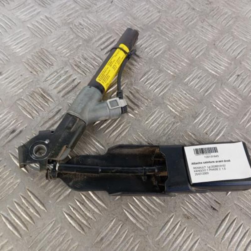 Attache ceinture avant droit RENAULT KANGOO 1