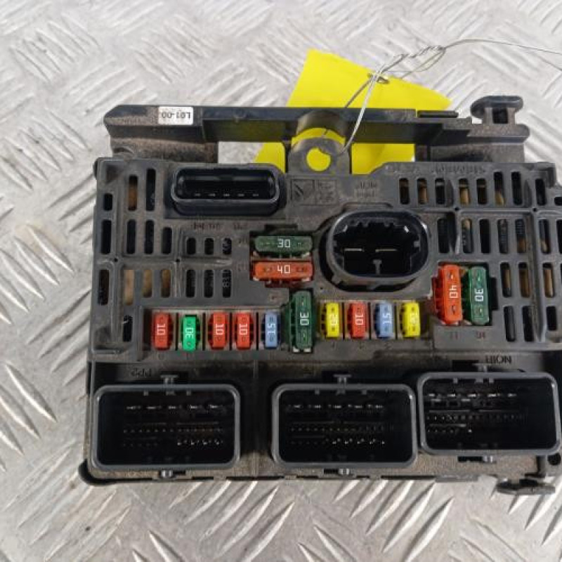 Boitier servitude moteur (BSM) PEUGEOT 407