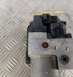 Bloc ABS (freins anti-blocage) RENAULT CLIO 2 Photo n°4