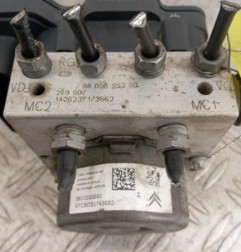 Bloc ABS (freins anti-blocage) PEUGEOT 308 2 SW Photo n°3