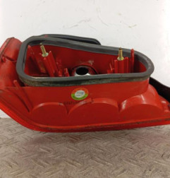 Feu arriere principal droit (feux) PEUGEOT 106 Photo n°3