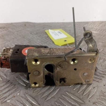 Serrure avant gauche PEUGEOT 106 Photo n°1