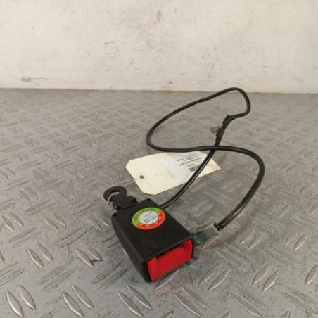 Attache ceinture avant gauche FIAT 500 2