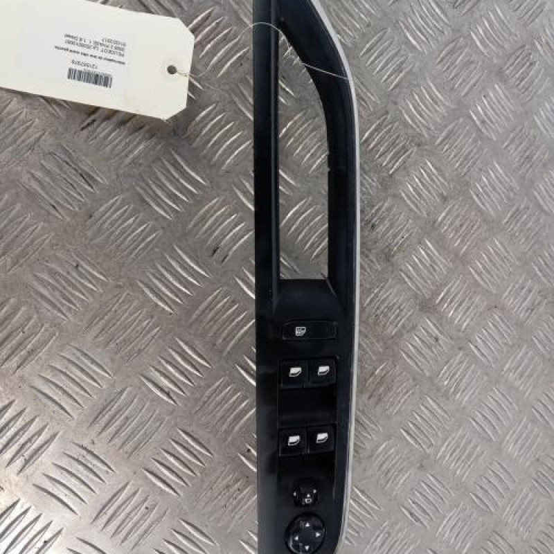 Interrupteur de leve vitre avant gauche PEUGEOT 3008 2