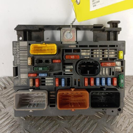 Boitier servitude moteur (BSM) PEUGEOT 308 1 Photo n°1