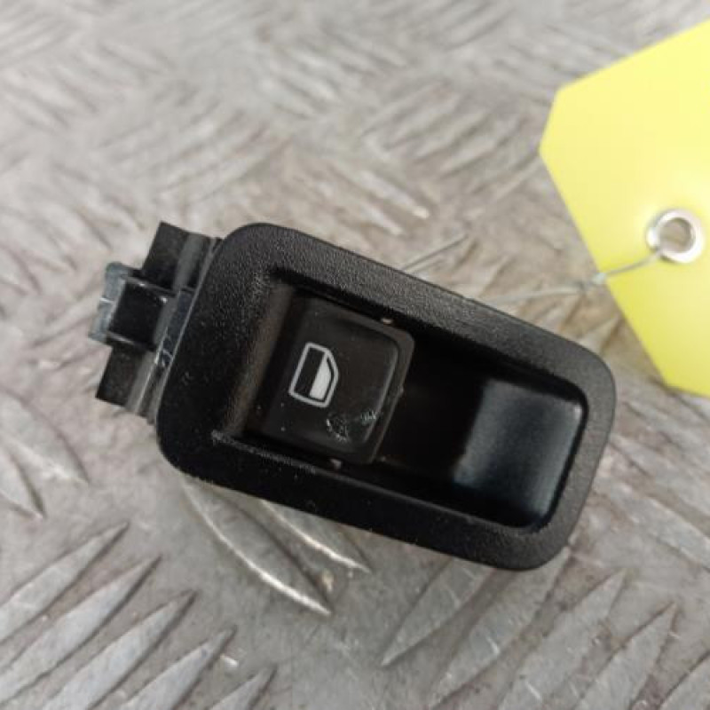 Interrupteur de leve vitre arriere droit VOLKSWAGEN POLO 5