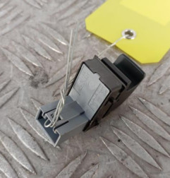 Interrupteur de leve vitre arriere gauche VOLKSWAGEN POLO 5