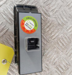 Interrupteur de leve vitre avant gauche VOLKSWAGEN POLO 5