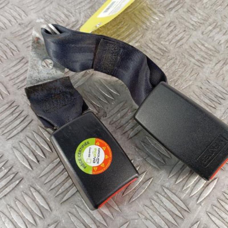 Attache ceinture arriere droit MITSUBISHI ASX 1