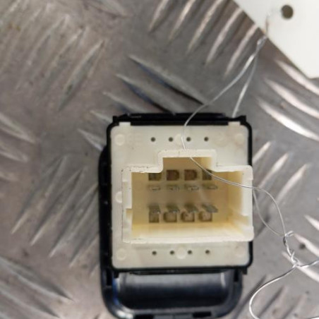 Interrupteur de leve vitre avant gauche CITROEN C3 3