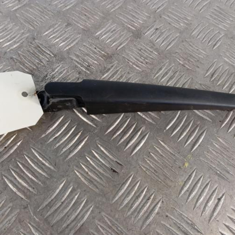 Bras essuie glace arriere PEUGEOT 3008 2 Bras essuie glace arriere PEUGEOT 3008 2