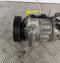 Compresseur clim RENAULT CLIO 4 Photo n°1