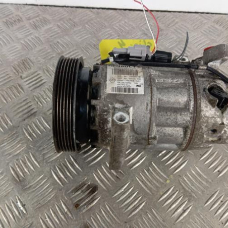 Compresseur clim RENAULT CLIO 4 Photo n°1