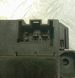 Leve vitre electrique avant gauche VOLKSWAGEN POLO 5 Photo n°4