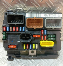 Boitier servitude moteur (BSM) CITROEN C3 PICASSO Photo n°1