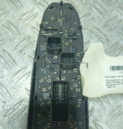 Interrupteur de leve vitre avant gauche PEUGEOT 406 Photo n°3