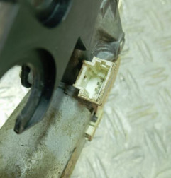 Moteur essuie glace arriere PEUGEOT 206 Photo n°3