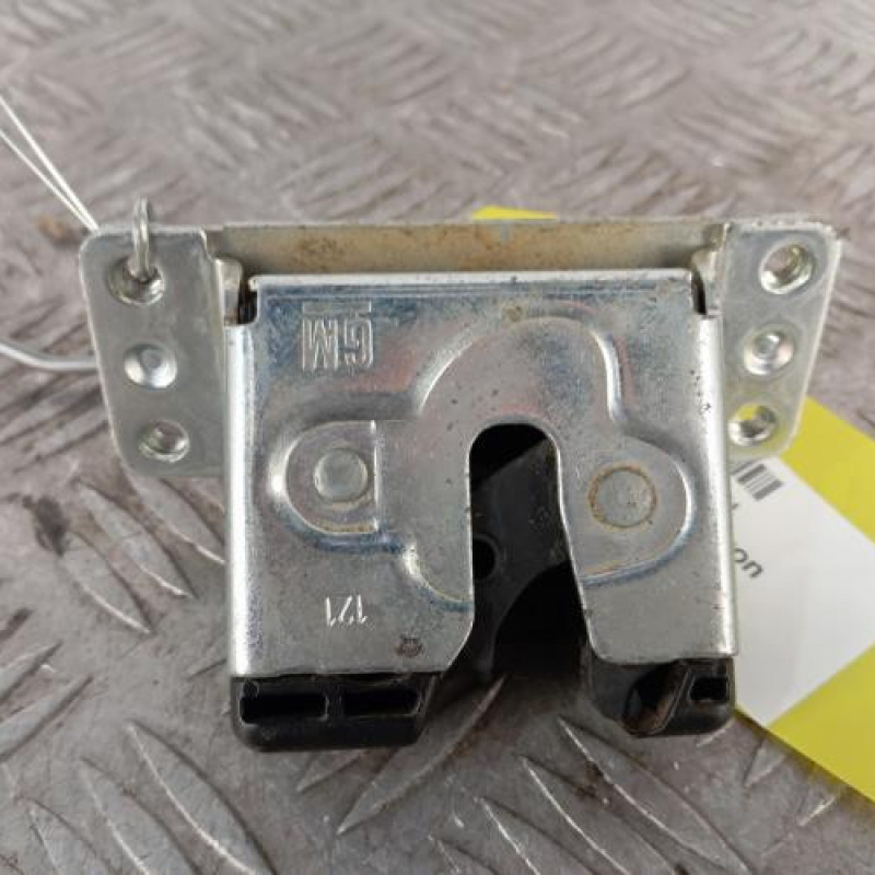 Serrure de hayon OPEL MERIVA A Serrure de hayon OPEL MERIVA A