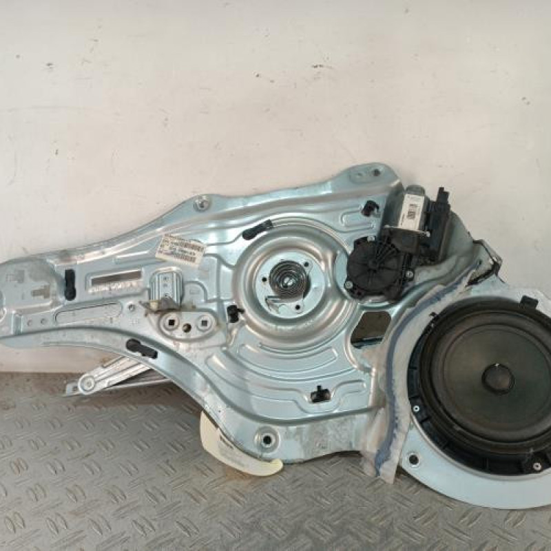 Leve vitre electrique avant gauche KIA SPORTAGE 3