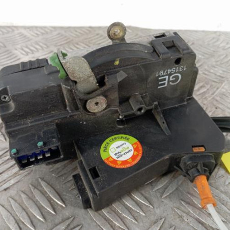 Serrure avant gauche OPEL MERIVA A