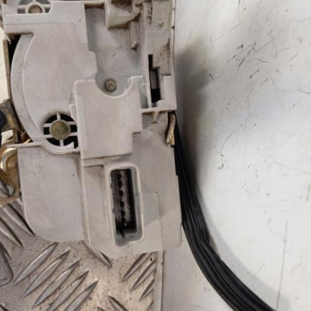 Serrure avant gauche PEUGEOT 307