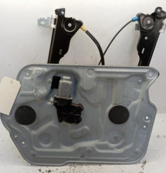 Leve vitre electrique avant droit NISSAN QASHQAI 1