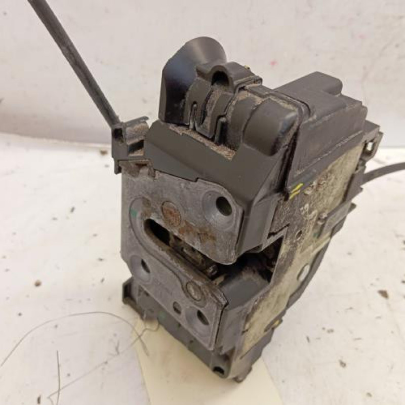 Serrure avant gauche RENAULT KANGOO 2 Serrure avant gauche RENAULT KANGOO 2