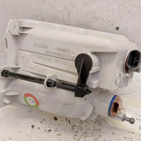 Anti brouillard gauche (feux) FORD KUGA 2