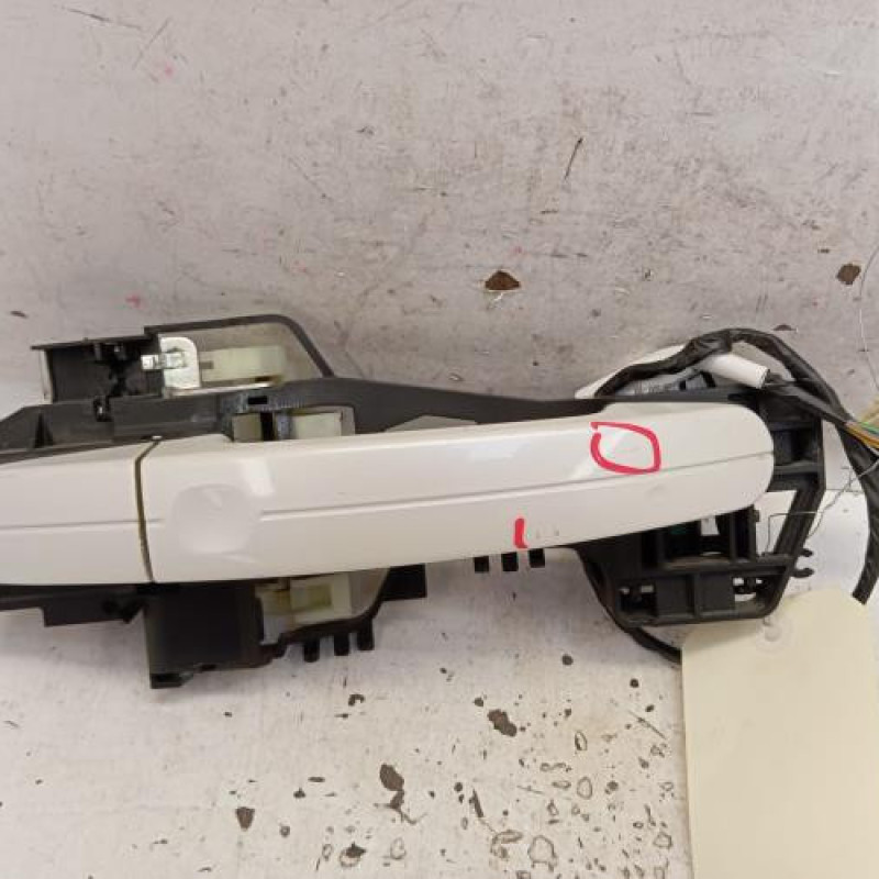 Poignee porte avant droit FORD KUGA 2