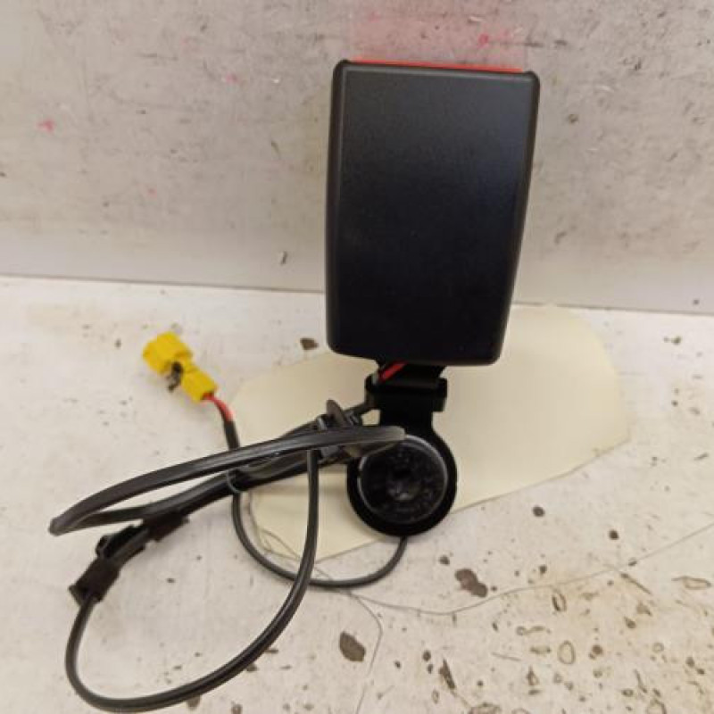 Attache ceinture avant droit RENAULT TWINGO 3