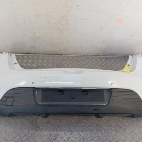 Pare choc arriere RENAULT CLIO 4 Photo n°1