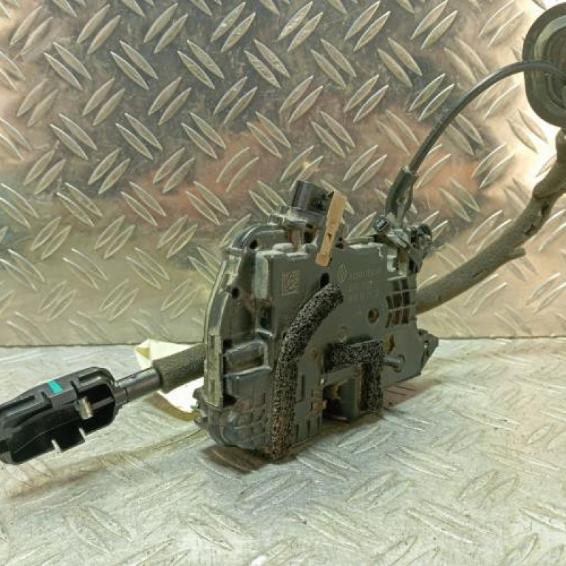 Serrure arriere gauche RENAULT CLIO 4