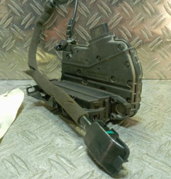 Serrure arriere gauche RENAULT CLIO 4