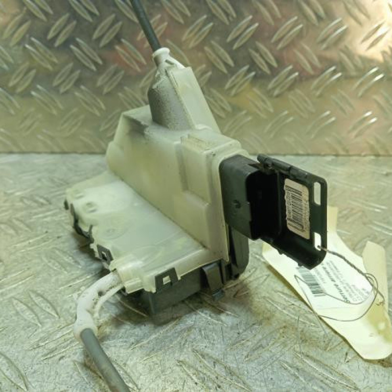 Serrure arriere droit CITROEN C3 3 Serrure arriere droit CITROEN C3 3