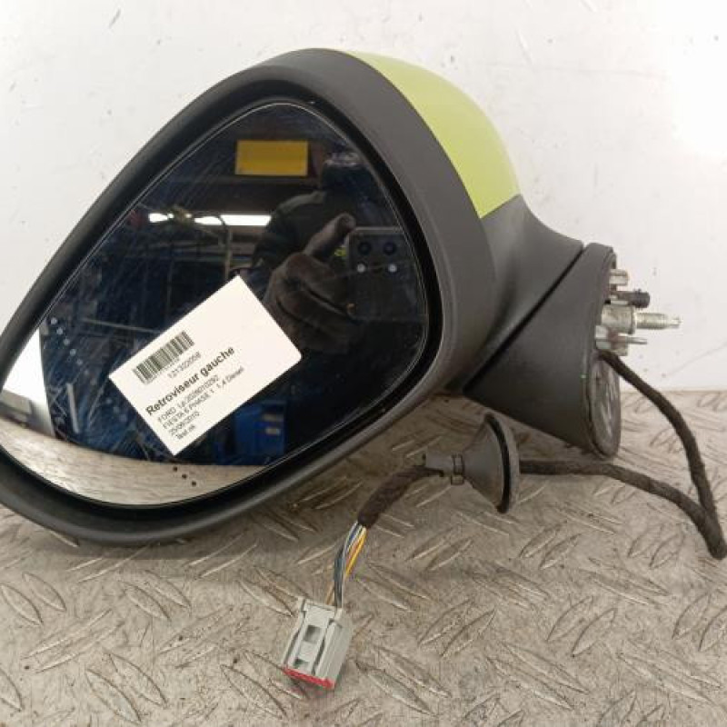 Retroviseur gauche FORD FIESTA 6