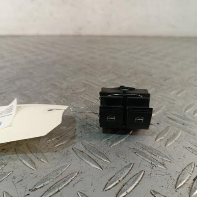 Interrupteur de leve vitre avant gauche SEAT IBIZA 4