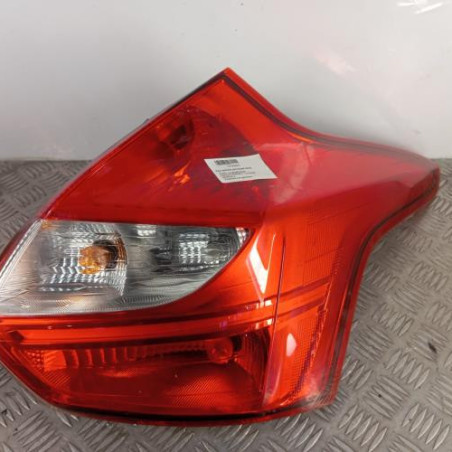 Feu arriere principal droit (feux) FORD FOCUS 3 Photo n°1