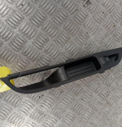 Interrupteur de leve vitre avant droit FORD FOCUS 3 Photo n°1