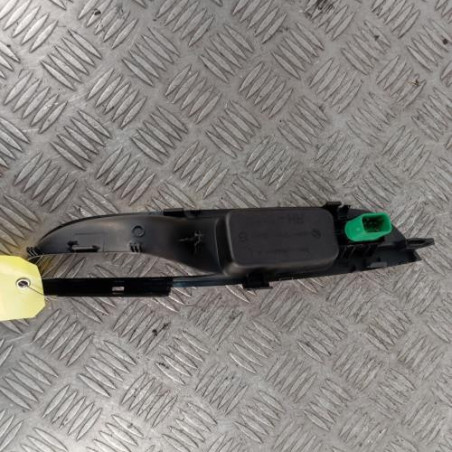 Interrupteur de leve vitre avant droit FORD FOCUS 3