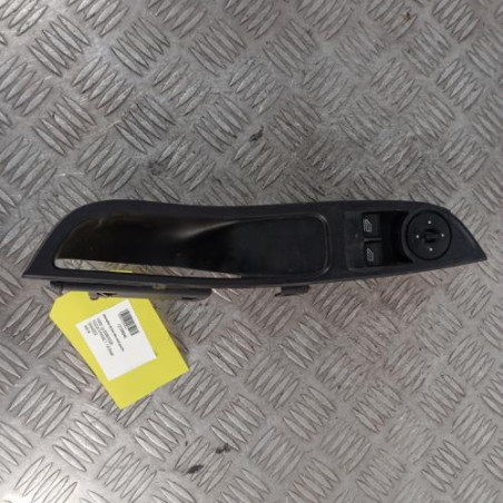 Interrupteur de leve vitre avant gauche FORD FOCUS 3 Photo n°1