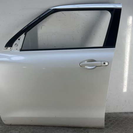 Porte avant gauche SUZUKI SWIFT 5 Photo n°1