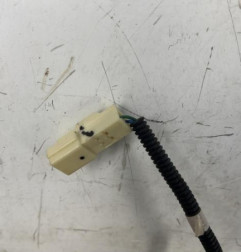 Attache ceinture avant gauche SUZUKI SWIFT 5 Photo n°3