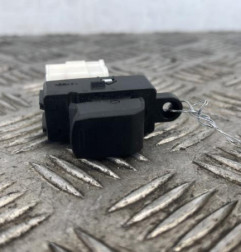 Interrupteur de leve vitre avant droit SUZUKI SWIFT 5 Photo n°1