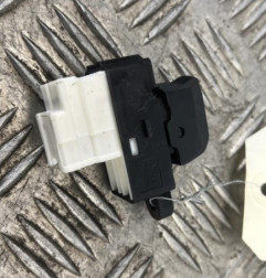 Interrupteur de leve vitre avant droit SUZUKI SWIFT 5