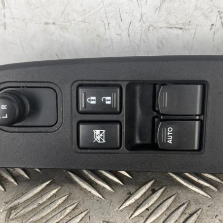 Interrupteur de leve vitre avant gauche SUZUKI SWIFT 5