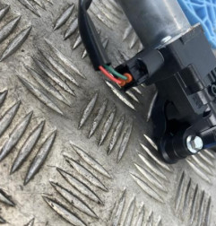 Leve vitre electrique avant droit SUZUKI SWIFT 5