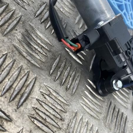 Leve vitre electrique avant droit SUZUKI SWIFT 5