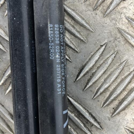 Verin de coffre SUZUKI SWIFT 5