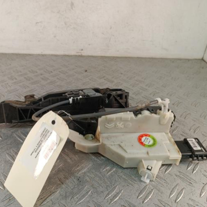 Serrure de porte de coffre gauche PEUGEOT PARTNER 2