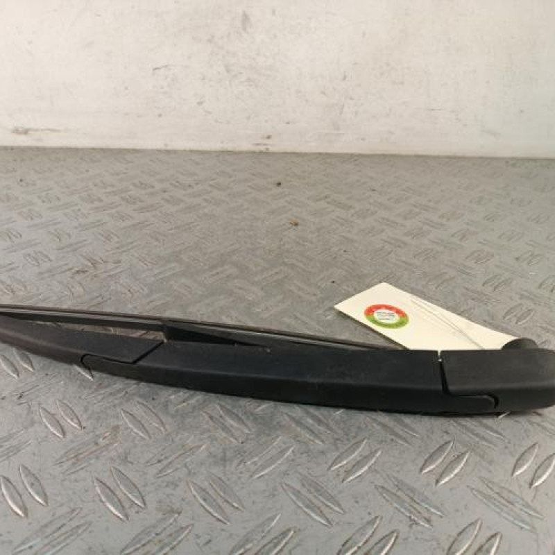 Bras essuie glace arriere PEUGEOT 2008 1